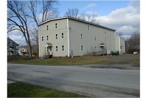 Primary Photo - 17 Weston St