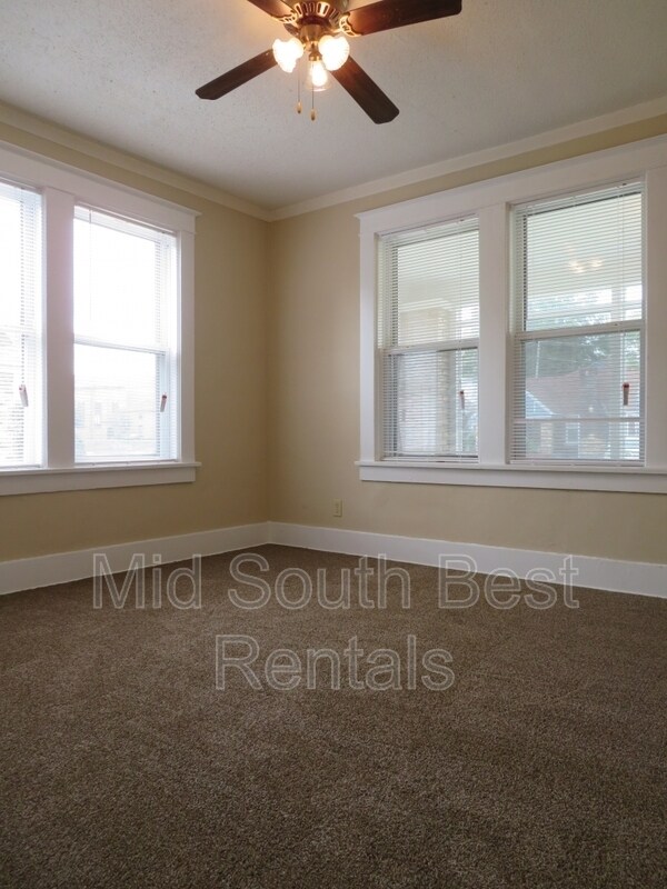 Foto del edificio - 874 N Belvedere Blvd