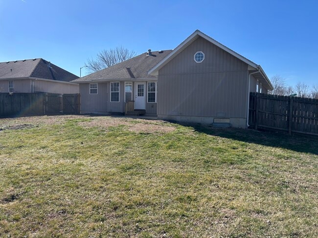 Building Photo - 3830 S Keystone Ave