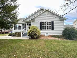 Building Photo - 212 Manning Way