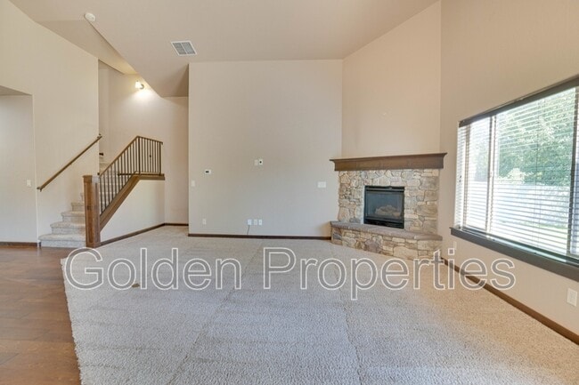 Building Photo - 2636 W Renoir Dr