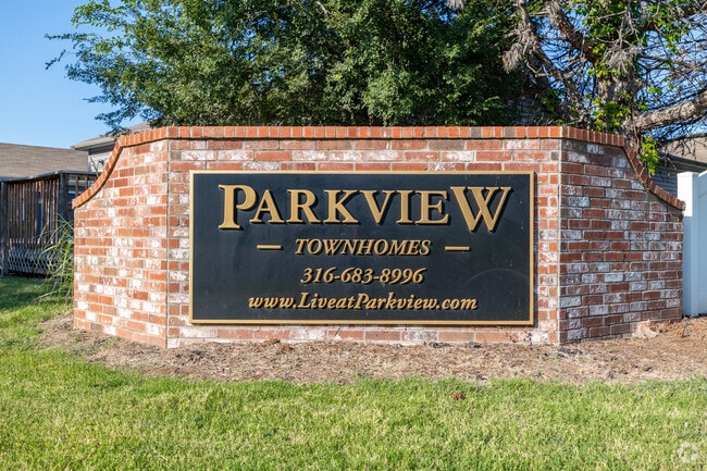 Building Photo - Parkview Townhomes