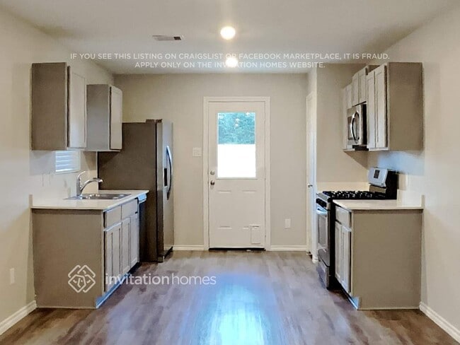 Foto del edificio - 18714 Charter Elm Dr