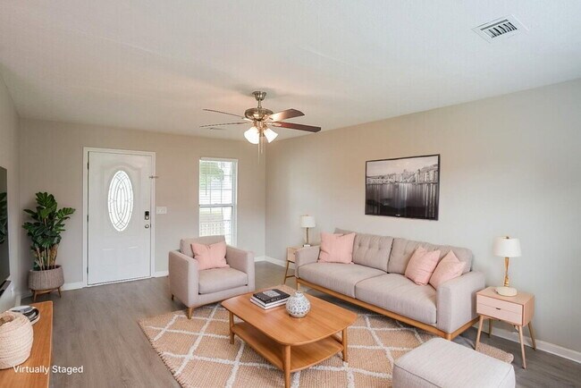 Building Photo - 49 Melleray Ct