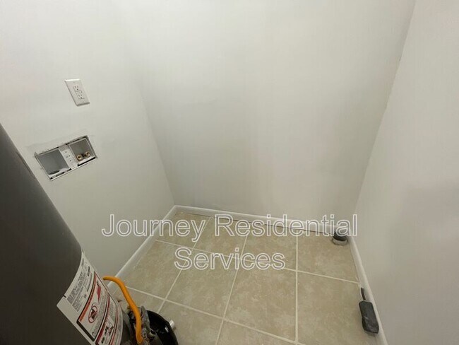 Foto del edificio - 7628 Southgate Rd