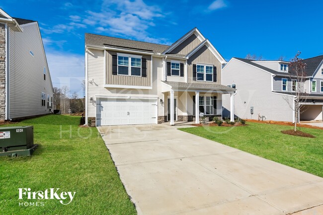 Building Photo - 569 Hillpark Ln