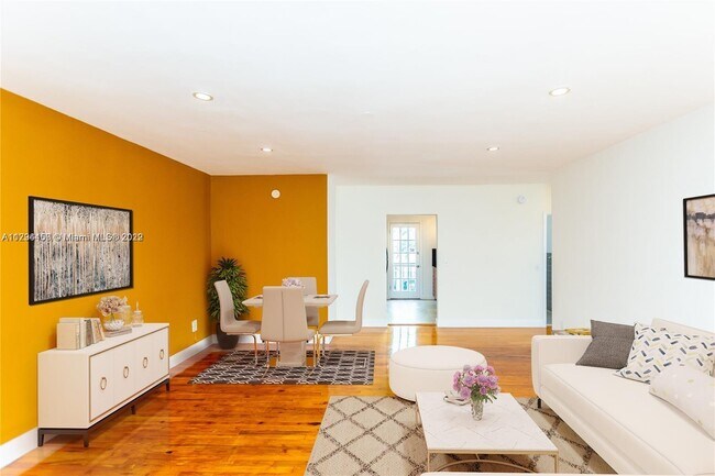Foto del edificio - 7845 NE Bayshore Ct