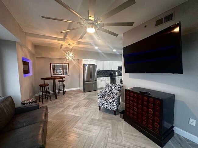 Building Photo - 1BR/1BA Condo for Rent w/AMENITIES in Jeff...