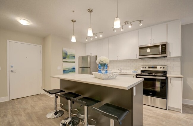 Building Photo - Oakland Avenue