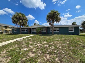 Building Photo - 346 Plaza Blvd