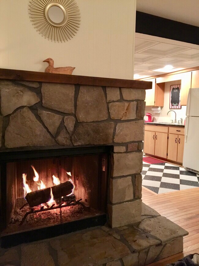 Foto del edificio - 11 Overlook Ln N