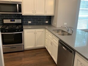 Building Photo - 2509 S Grand Blvd