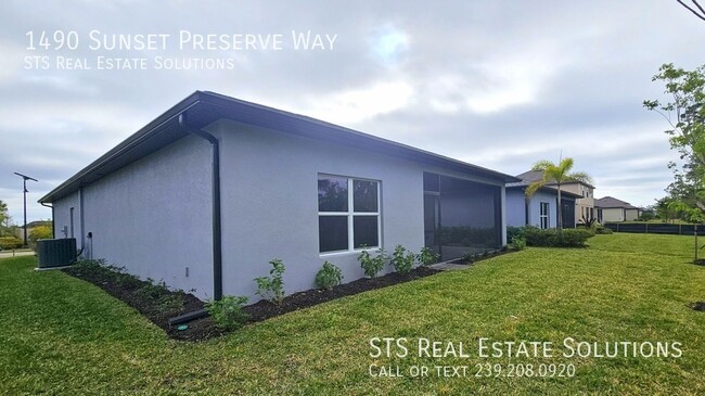 Building Photo - Brand New 3/2/2 Home Right by Centennial Park