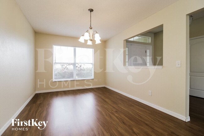 Building Photo - 403 Danube Dr