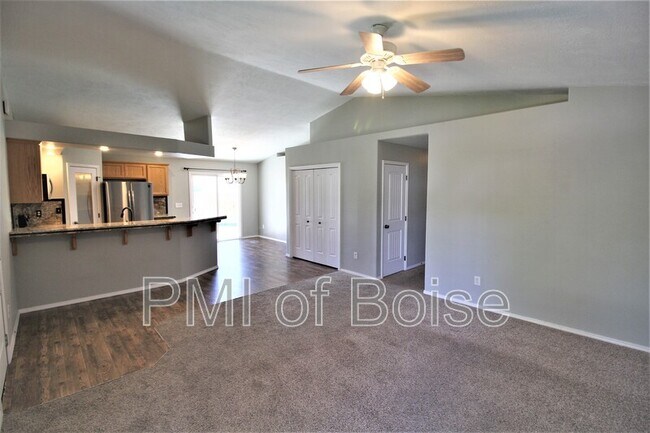 Foto del edificio - 306 Pietra Way