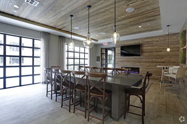 Interior Photo - Sinclair