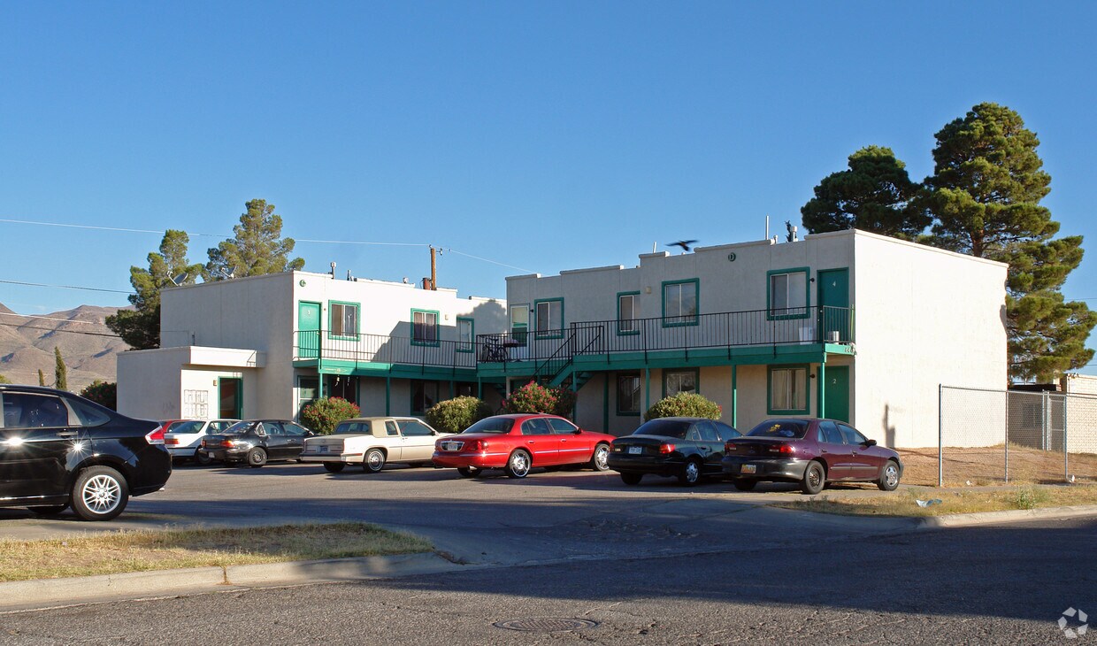 Primary Photo - 8449 Statler St