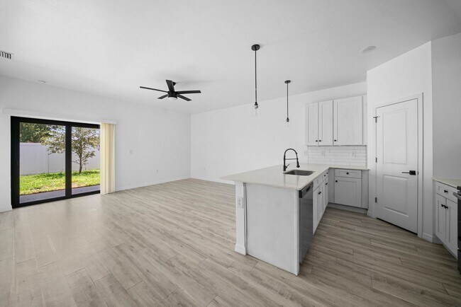 Foto del edificio - 528-528 SE 6th St