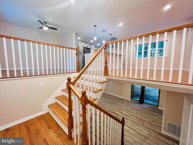 Foto del edificio - 6601 Middlefield Rd
