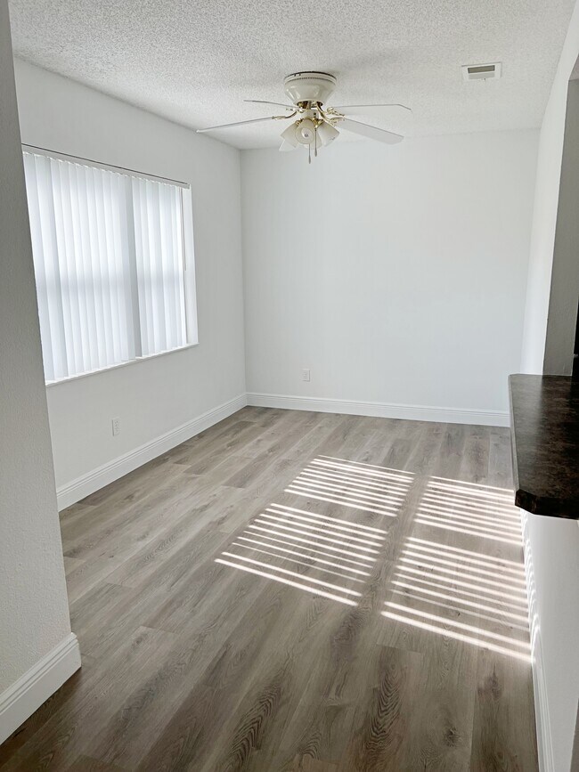Foto del edificio - 2425 Barley Club Dr