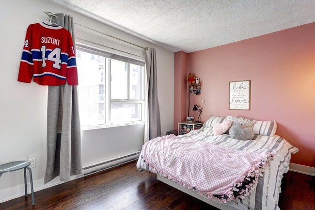 Photo du bâtiment - 603 Rue Robert-Élie