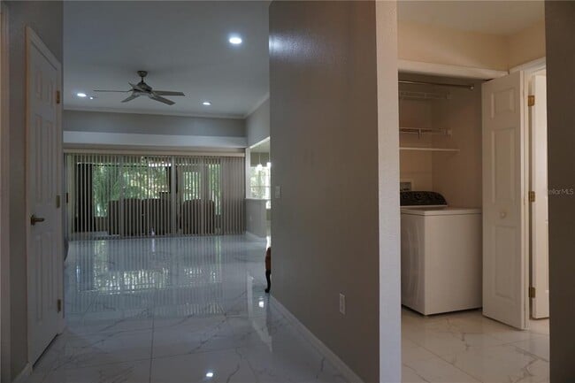 Foto del edificio - 500 Vista Oaks Way