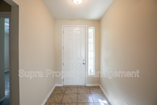 Building Photo - 11733 Lake Bend Cir