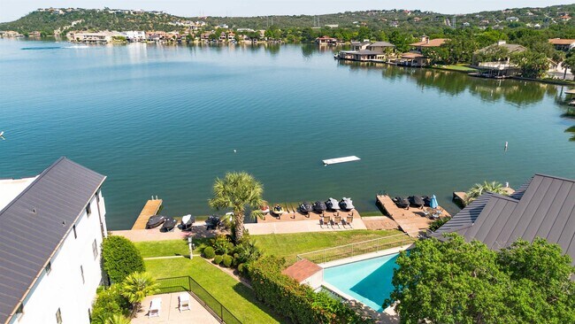 Foto del edificio - 104 Cove E