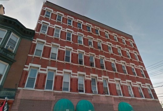 Primary Photo - 1036 Willow Ave