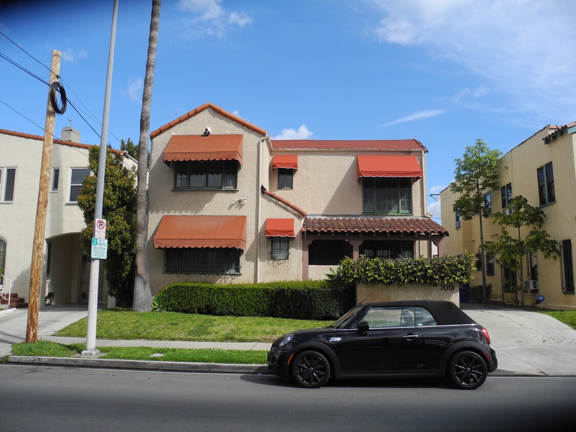 7013 Willoughby Ave, Los Angeles, CA 90038 Apartments in Los Angeles