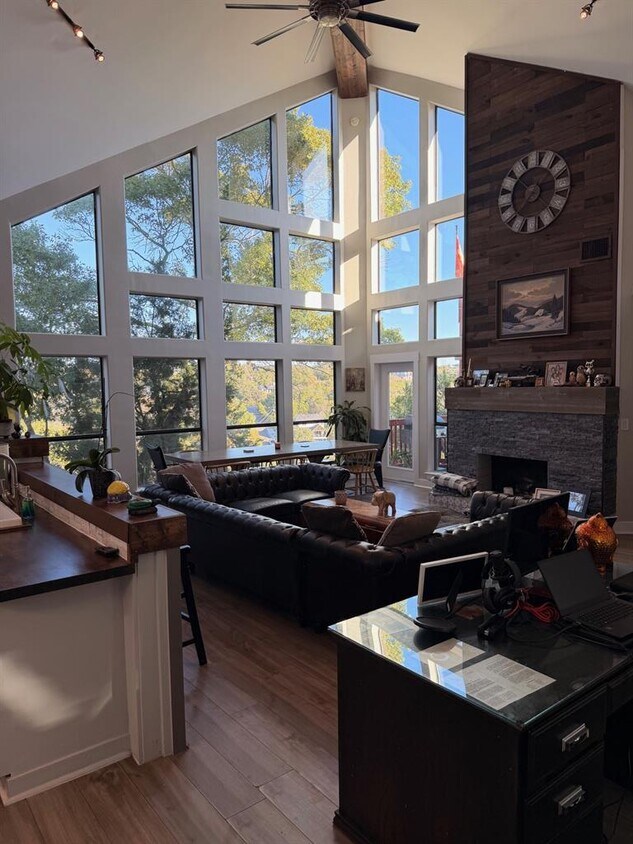 Foto principal - 2413 Crazyhorse Pass