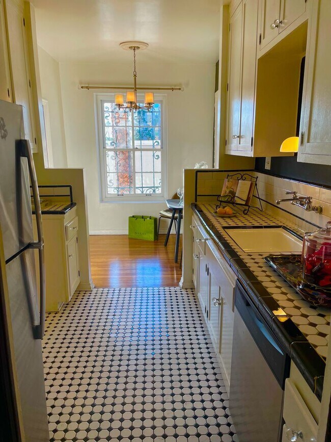 Interior Photo - Los Altos – A Legendary Residence at 4121 Wilshire Blvd