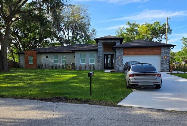 Building Photo - 106 Lake Dr