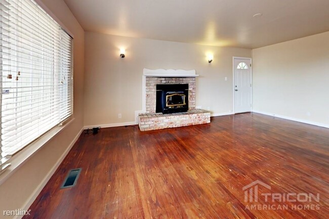 Building Photo - 3318 Tennessee St