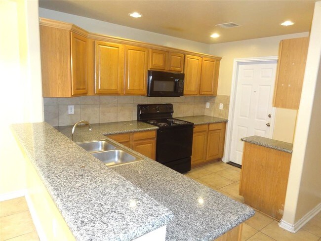 Building Photo - 1554 Stone Village Dr