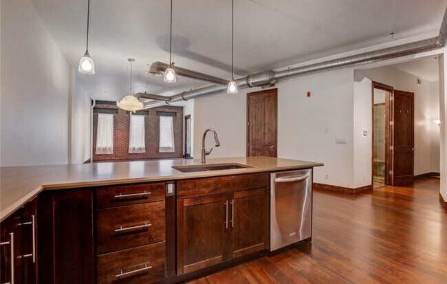 Foto del edificio - 2101 Larimer St