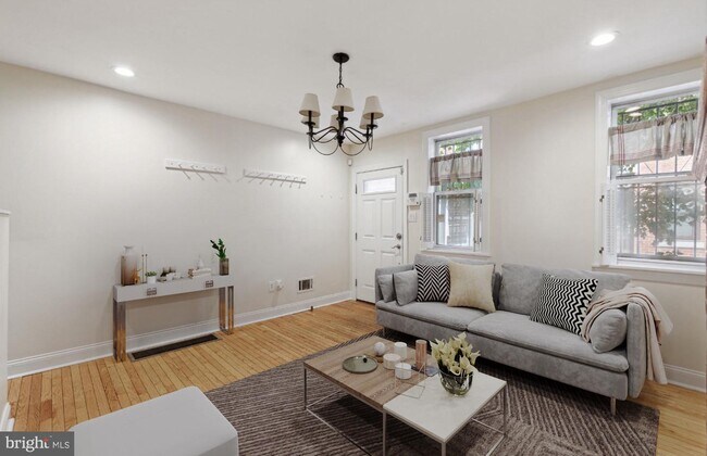 Photo - 764 S Hicks St House