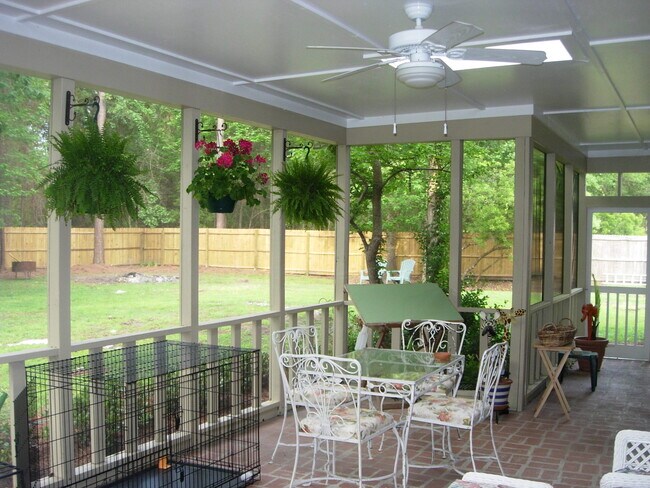 Foto del edificio - Strathy Hall Rental