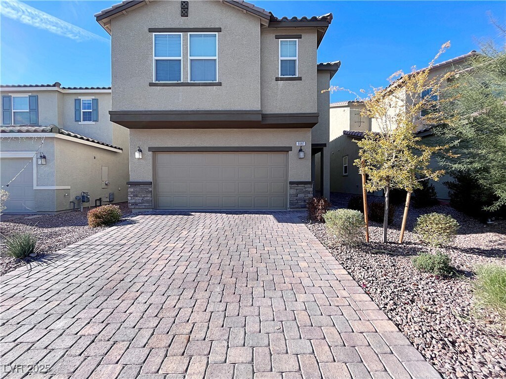 Foto principal - 5587 Lushan St