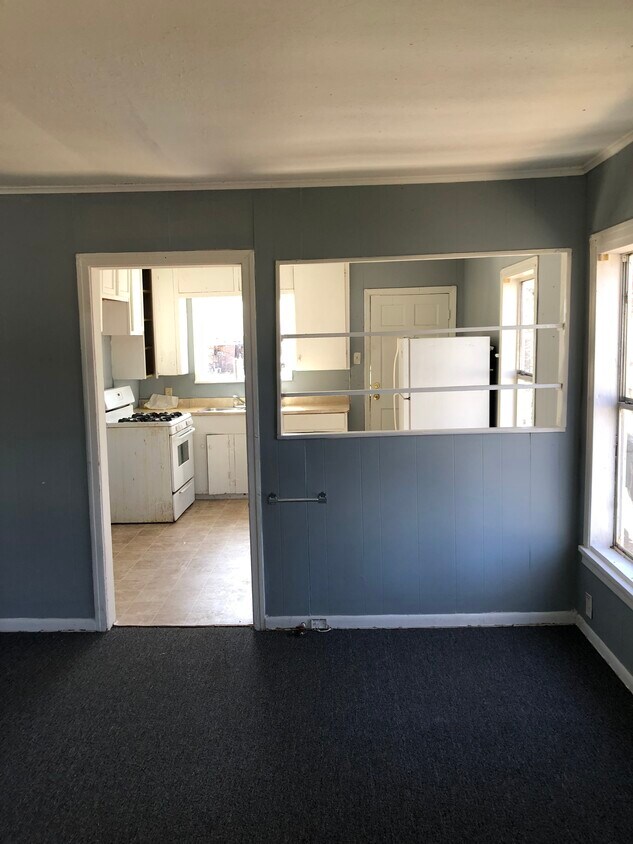 Foto del edificio - 618 W 75th St