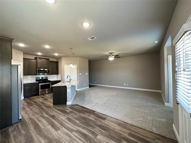 Building Photo - 7817 Ashwood Dr