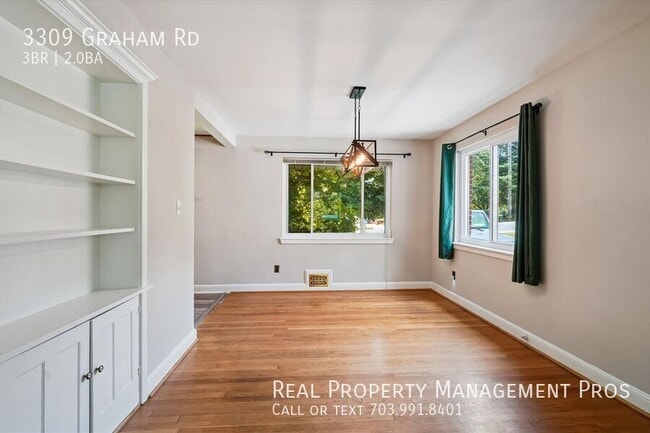 Foto del edificio - 3309 Graham Rd