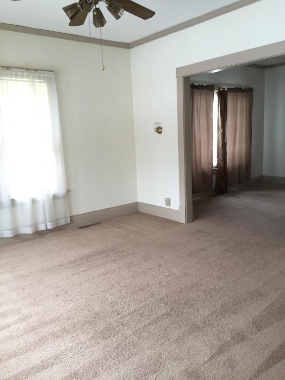 Foto del edificio - 11 University Ave E