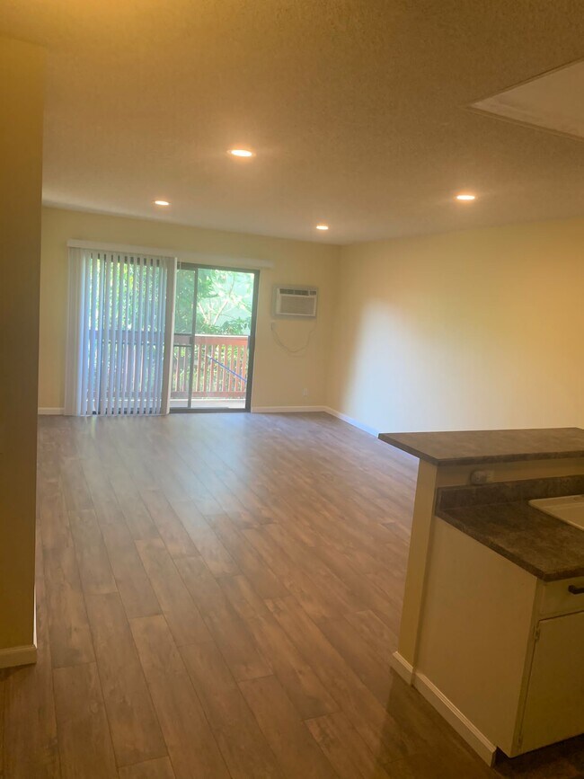 Building Photo - 20234 Cantara St