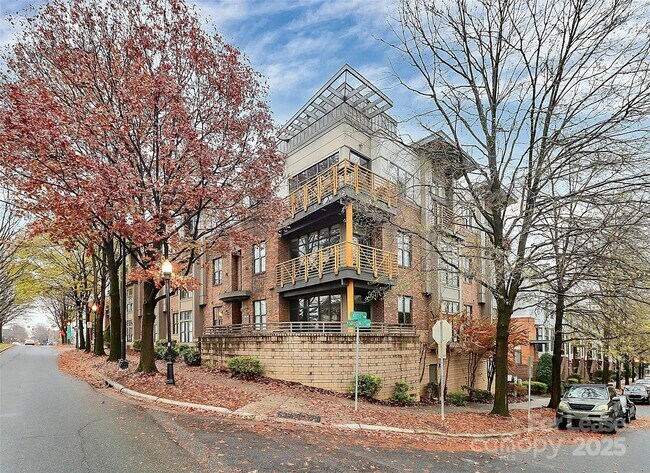 Foto del edificio - 712 N Davidson St