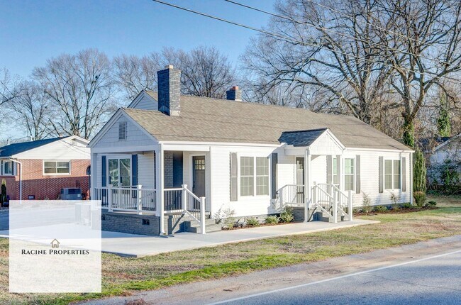 Foto del edificio - Charming Three Bedroom in Greer, SC