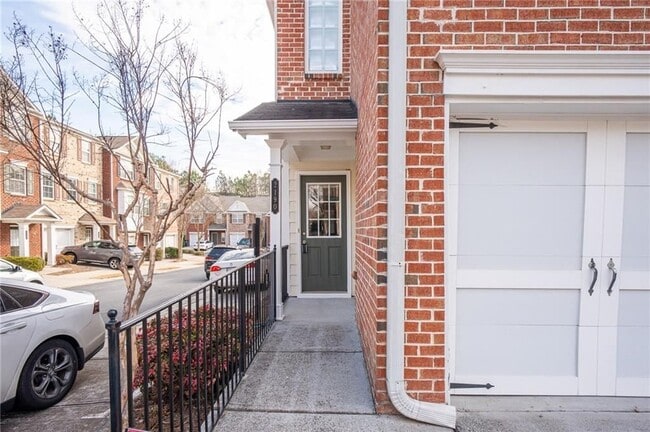 Foto del edificio - 2190 Landing Walk Dr