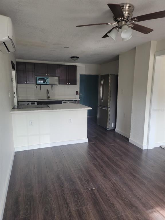 Foto del edificio - 1241 Canton St