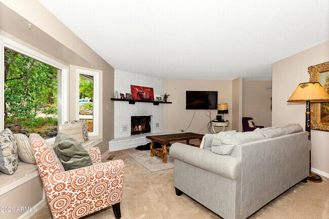 Foto del edificio - 3330 S Moore Cir