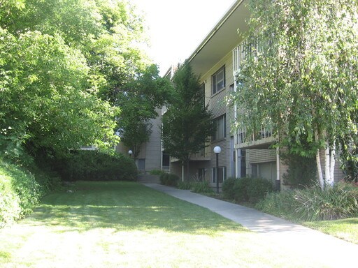 Primary Photo - 425 E 3rd Ave